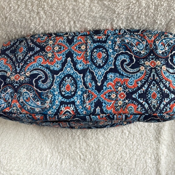 Vera Bradley Overnighter/Travel Bag - Picture 3 of 6